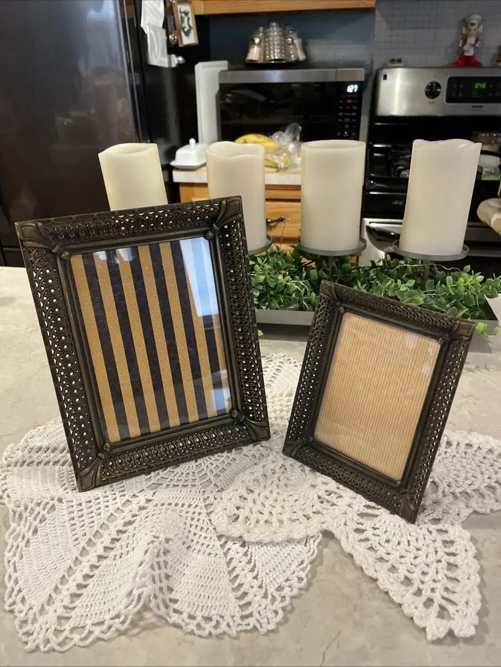 (2) Antique Style Vtg Brass Metal Goldtone Filagree Photo Frame 9x7 & 6.5 x 5